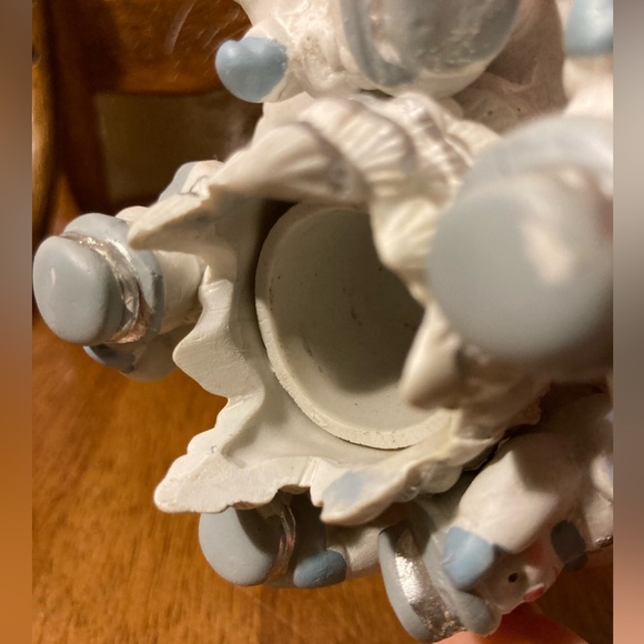 Winter Scene With Snowmen Candle Stick Holder - Picture 9 of 15